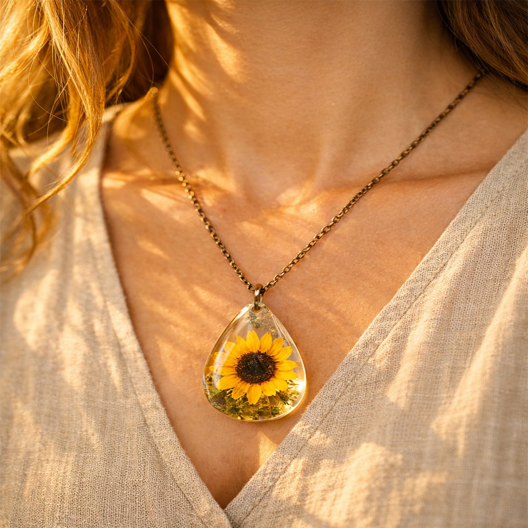 How to make amazing resin necklace?